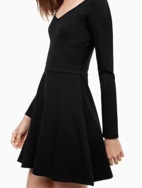 Sunday Best Black Long-Sleeve V-Neck Fit-and-Flare Dress Size S